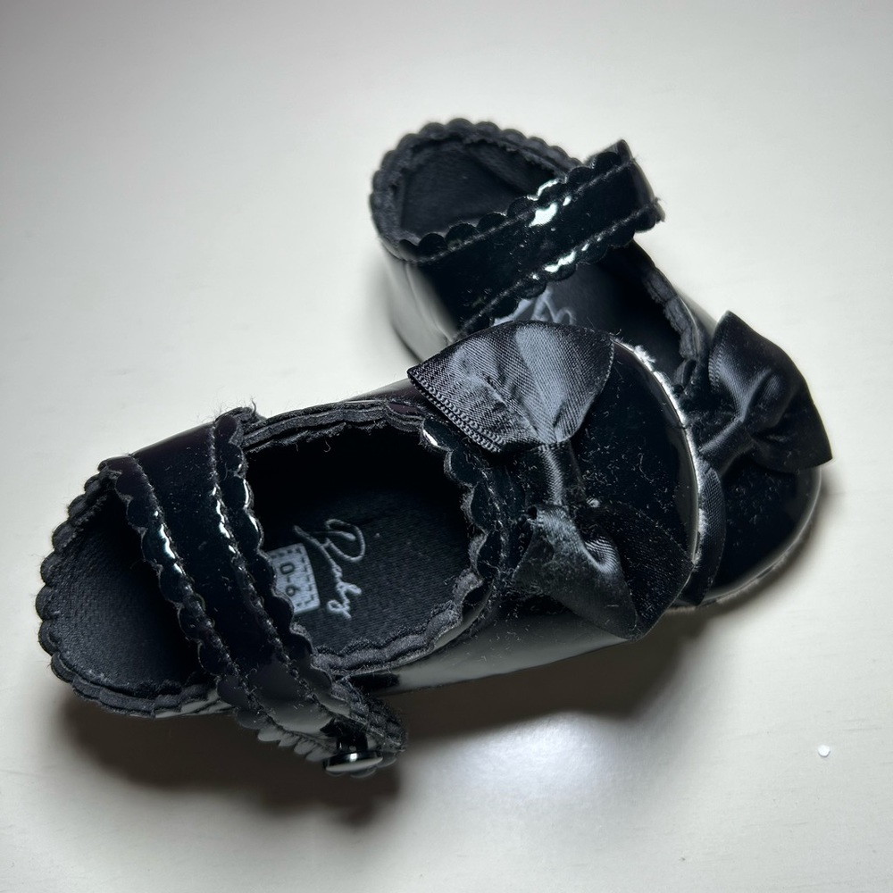 Black Mary Jane Infant Girl Shoes with Bow Detail Size 0-6 Months